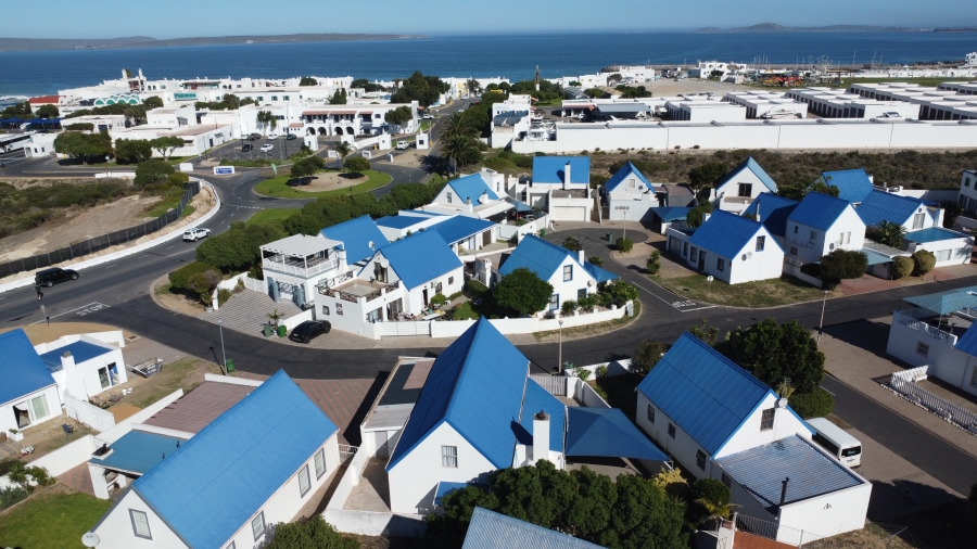 4 Bedroom Property for Sale in Skiathos Western Cape